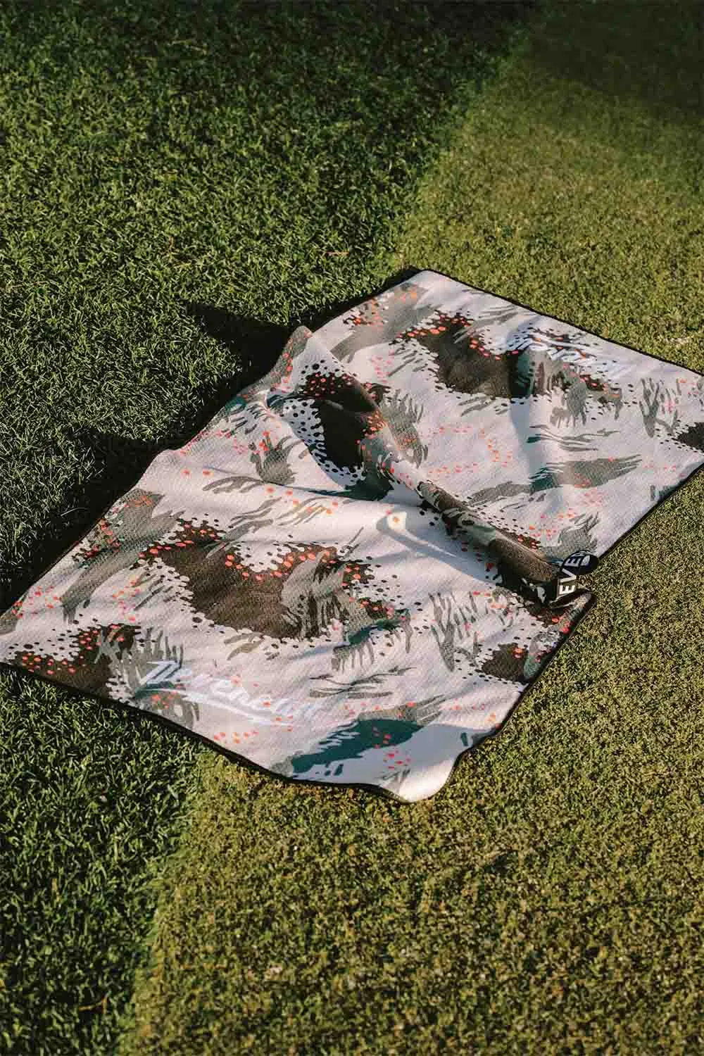 AUGUSTA CAMO TOWEL