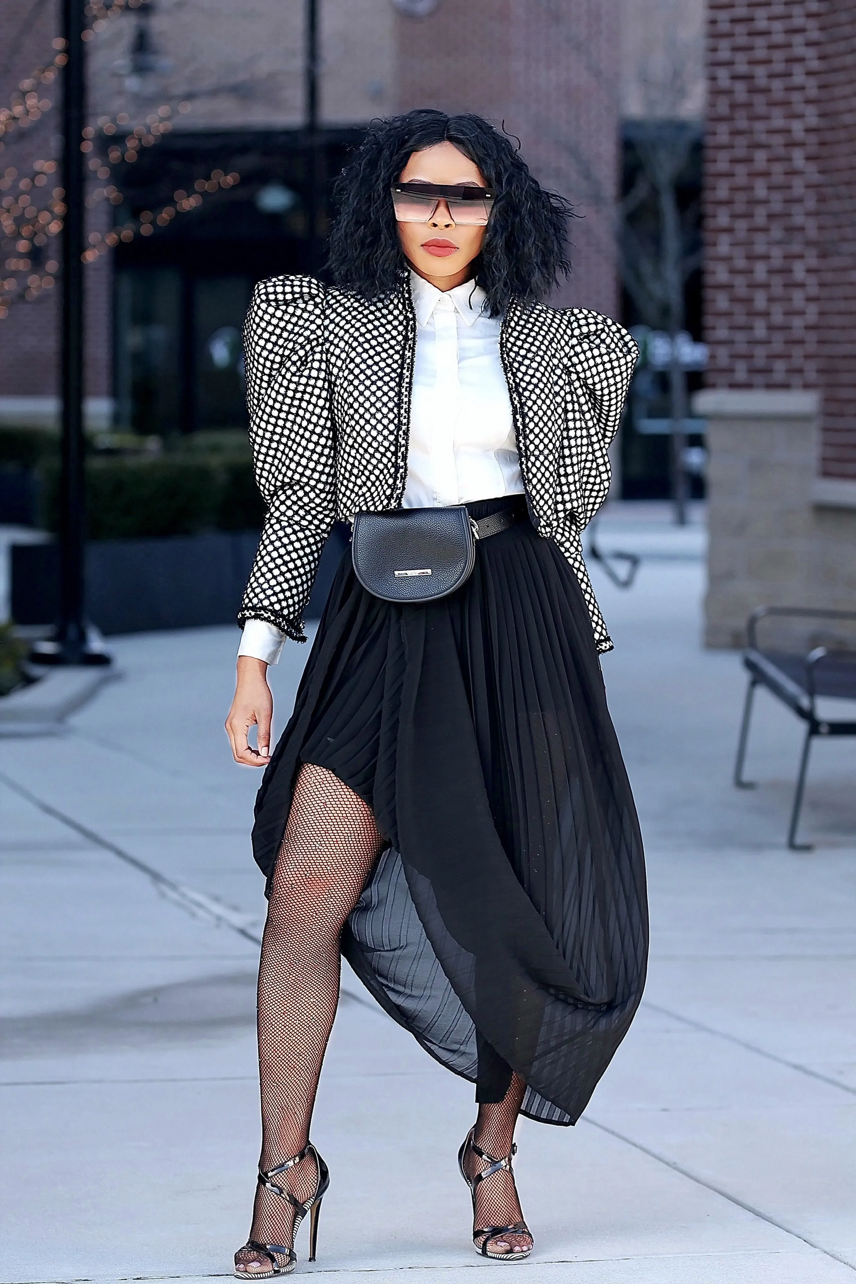 Black and white crop Blazer